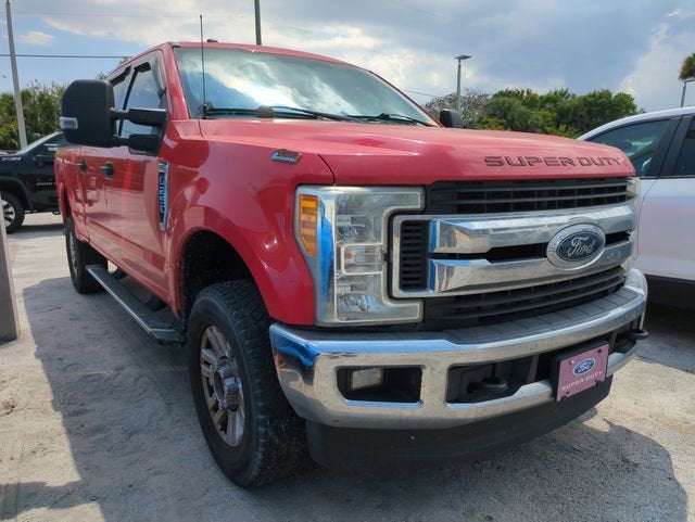 2017 Ford Super Duty F-250 SRW Lariat