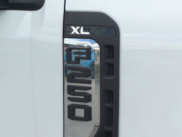 2024 Ford Super Duty F-250 SRW XL