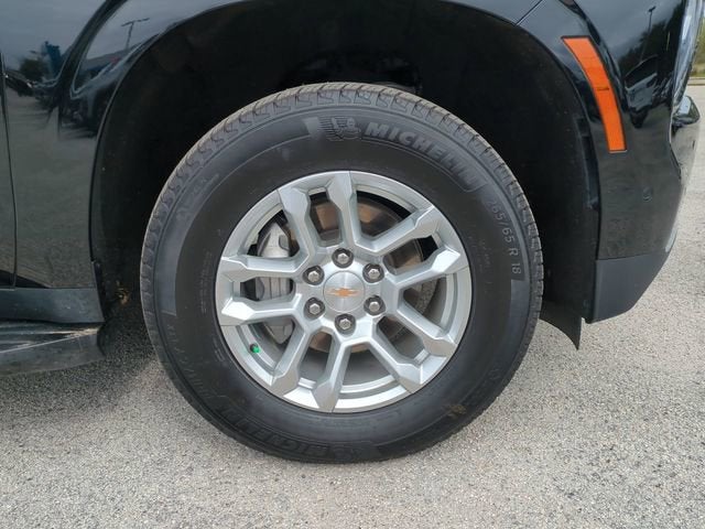 2025 Chevrolet Suburban LT