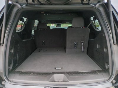 2025 Chevrolet Suburban LT