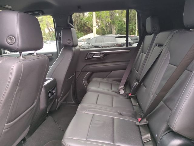 2025 Chevrolet Suburban LT