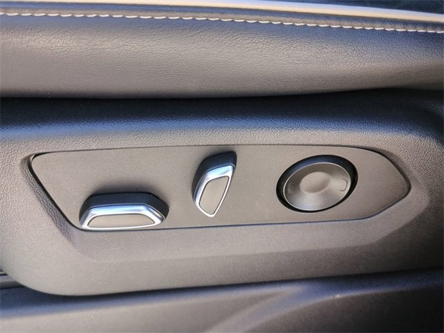 2022 Cadillac Escalade ESV Premium Luxury