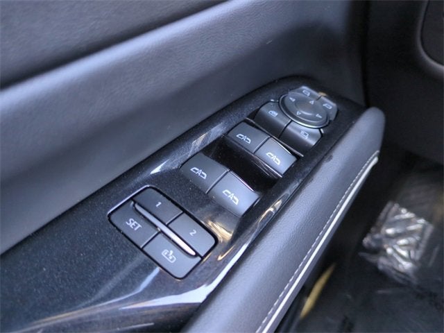 2022 Cadillac Escalade ESV Premium Luxury