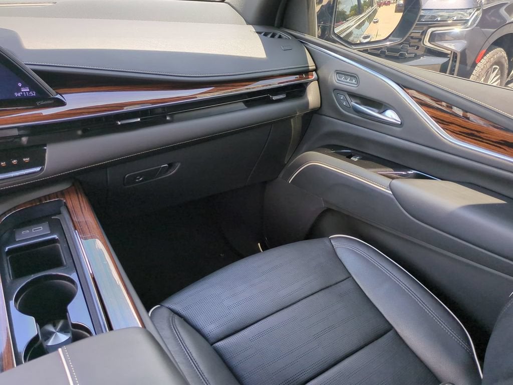 2022 Cadillac Escalade ESV Premium Luxury