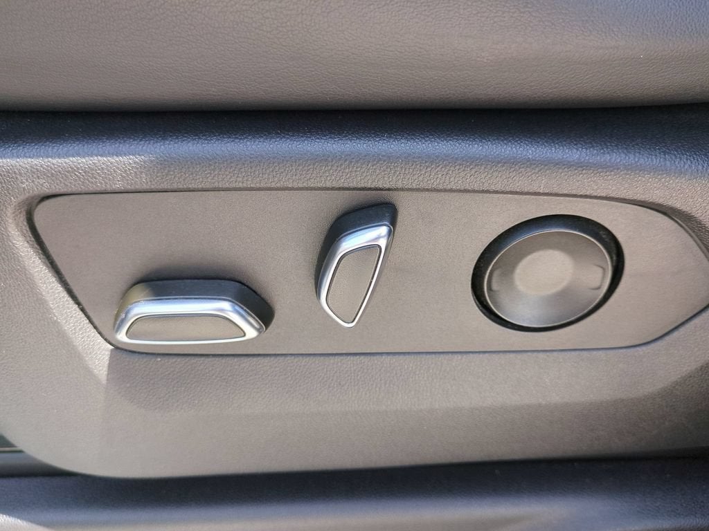 2022 Cadillac Escalade ESV Premium Luxury