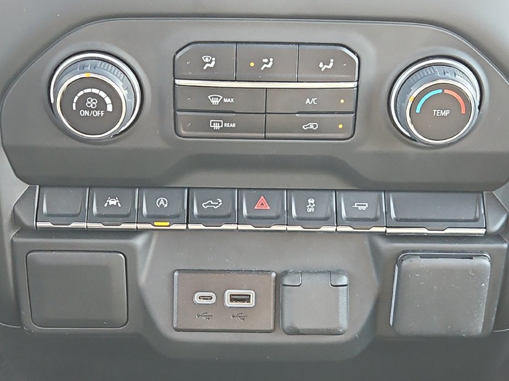 2025 Chevrolet Silverado 1500 Custom