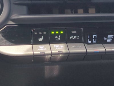 2025 Toyota Crown Signia XLE