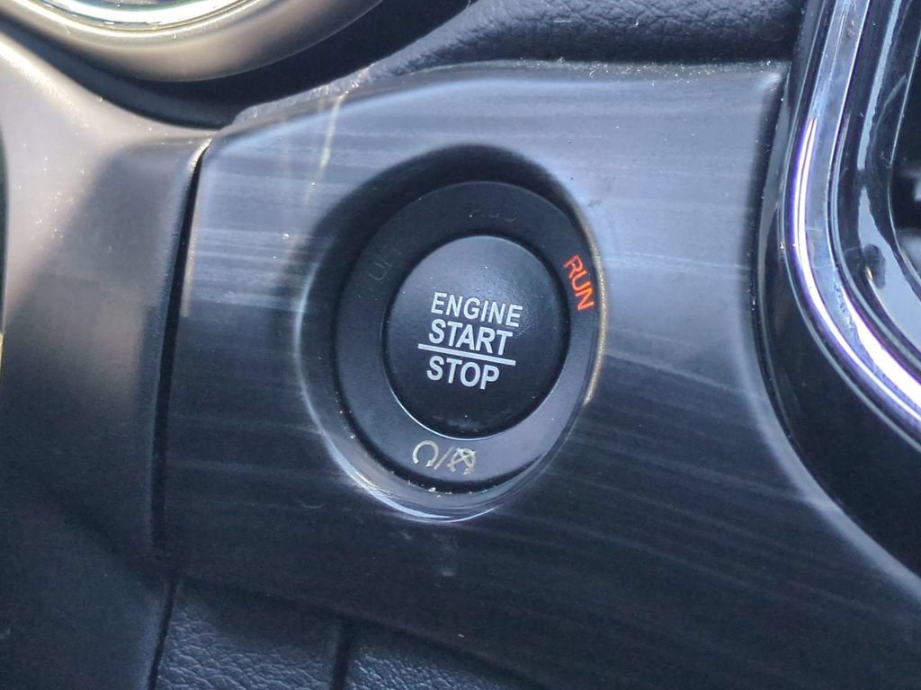 2019 Jeep Grand Cherokee Laredo E