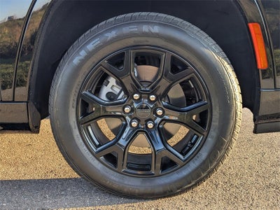 2025 Jeep Wagoneer Series II Carbide