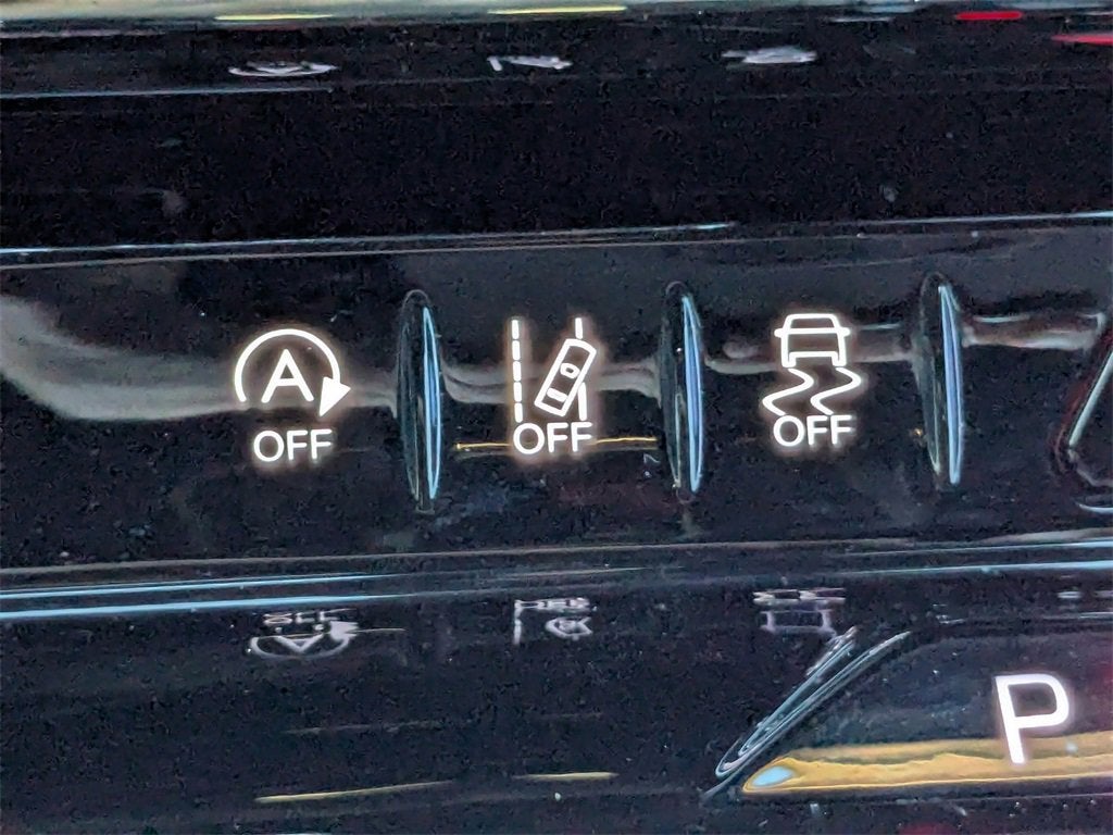 2025 Jeep Wagoneer Series II Carbide