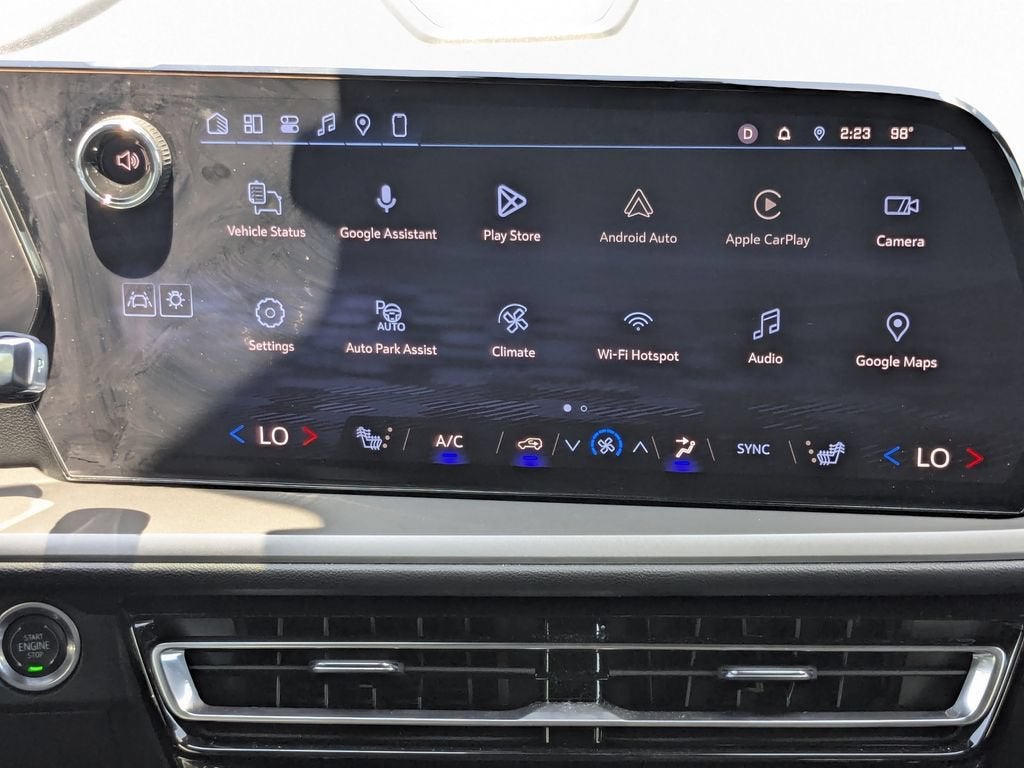 2024 Chevrolet Traverse LT