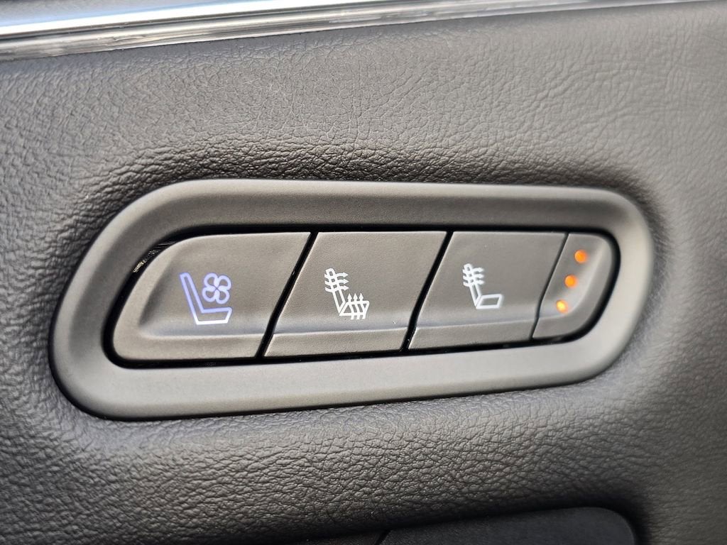 2022 Cadillac Escalade ESV Premium Luxury