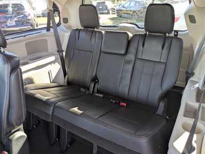 2015 Chrysler Town & Country Touring-L