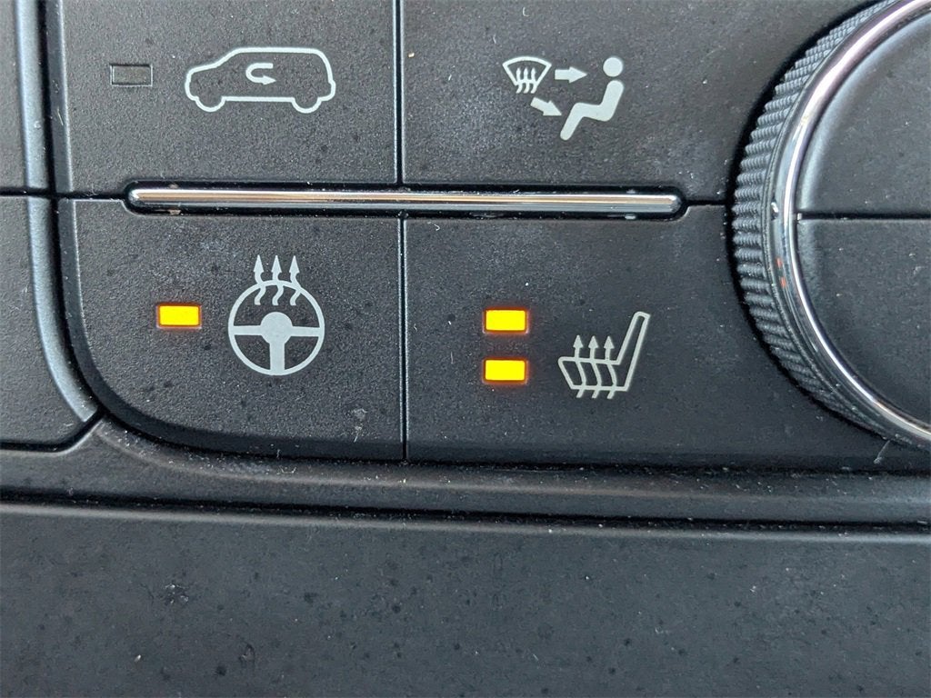 2015 Chrysler Town & Country Touring-L