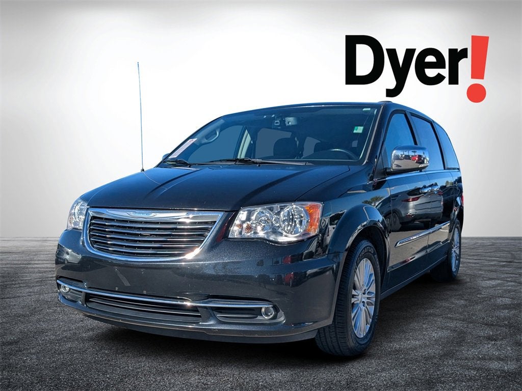 2015 Chrysler Town & Country Touring-L