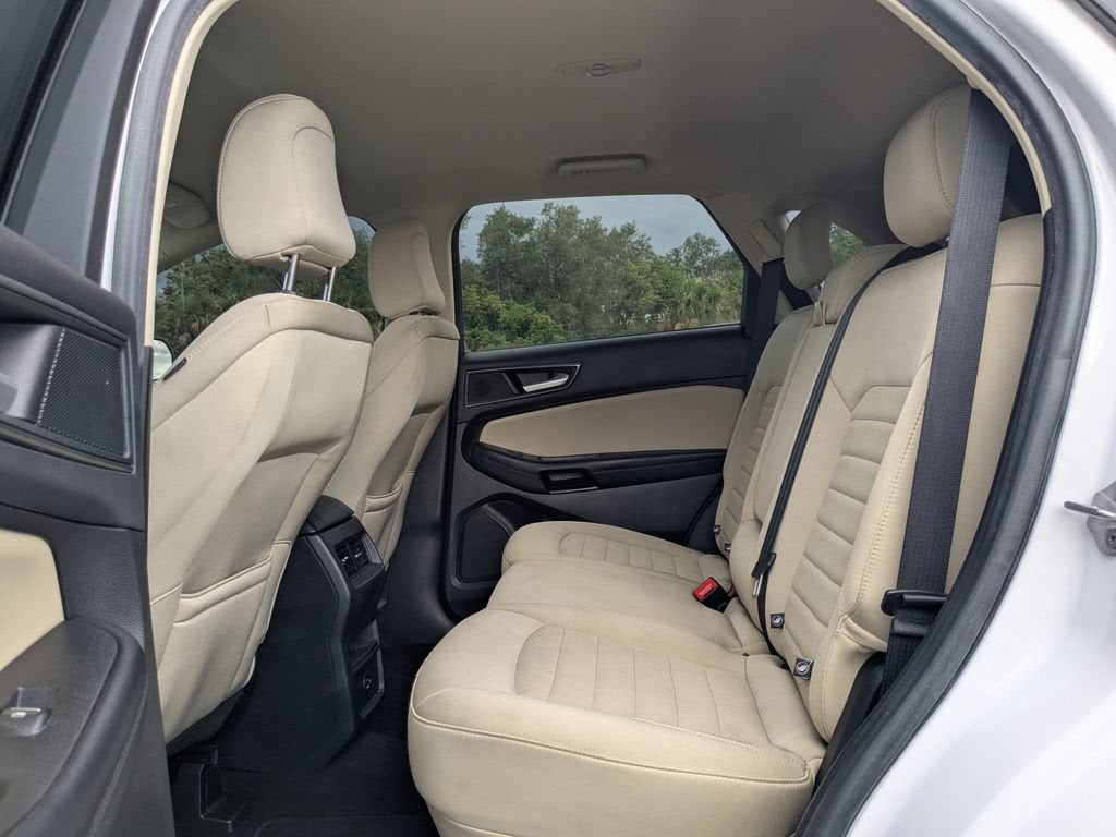 2021 Ford Edge SE