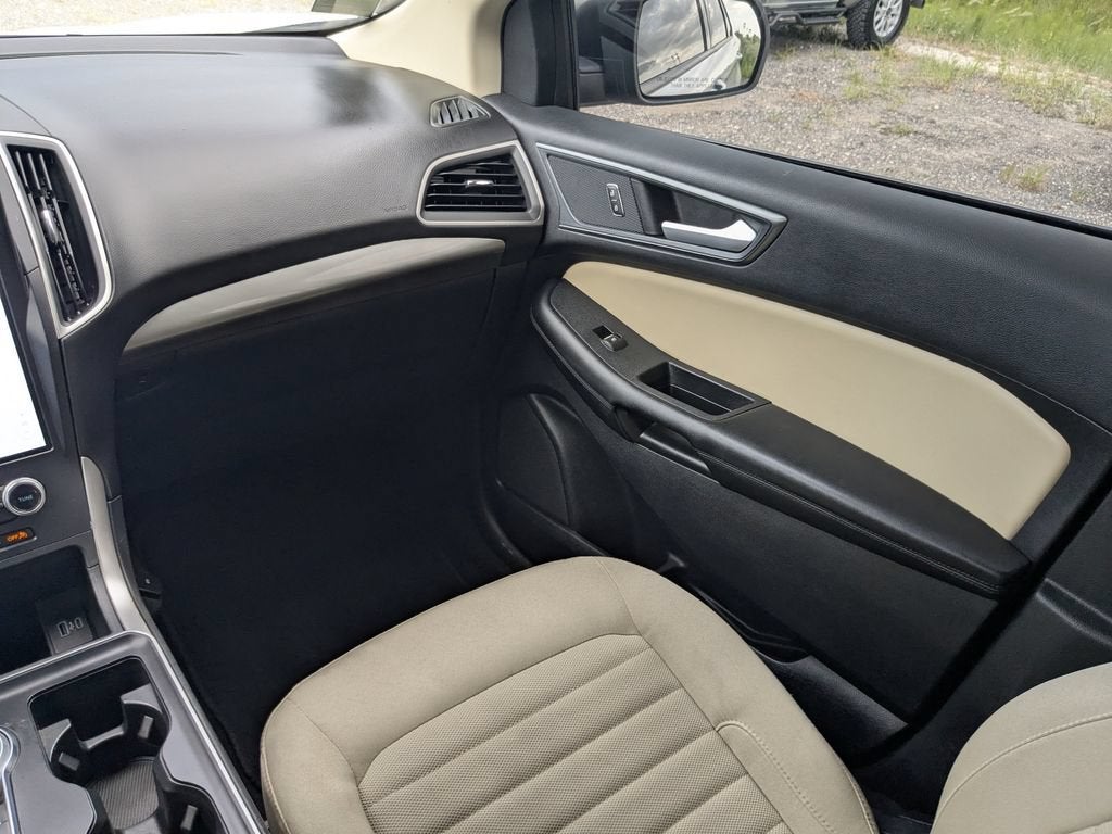 2021 Ford Edge SE