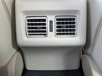 2022 Toyota Camry Hybrid XLE