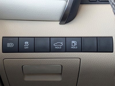 2022 Toyota Camry Hybrid XLE