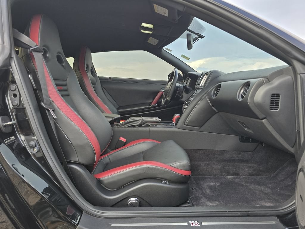 2015 Nissan GT-R Black Edition
