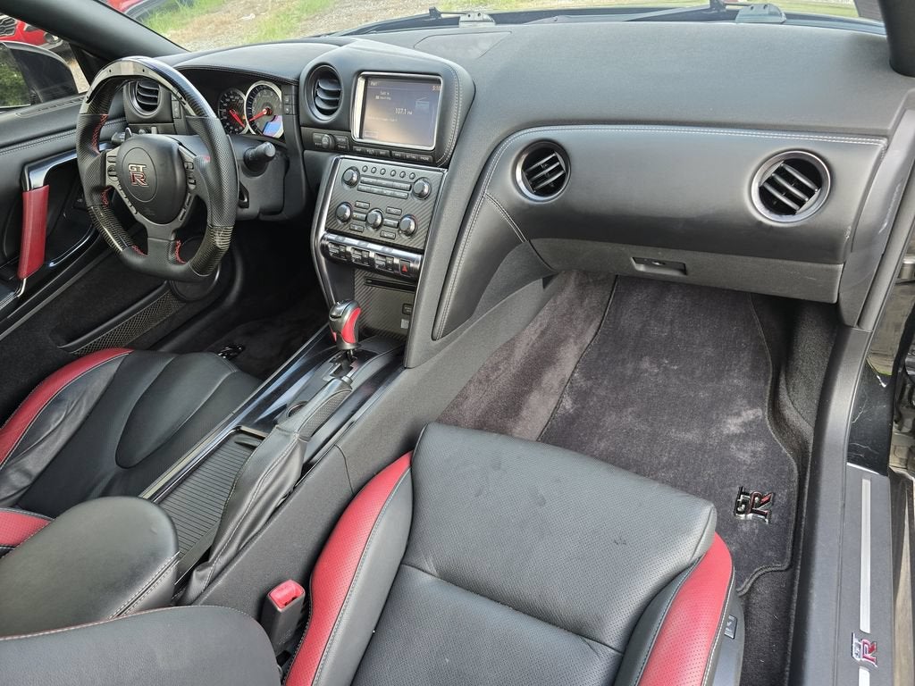2015 Nissan GT-R Black Edition