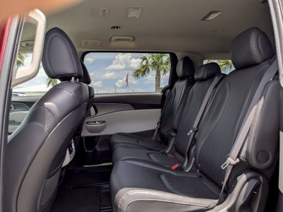 2024 Kia Carnival LX
