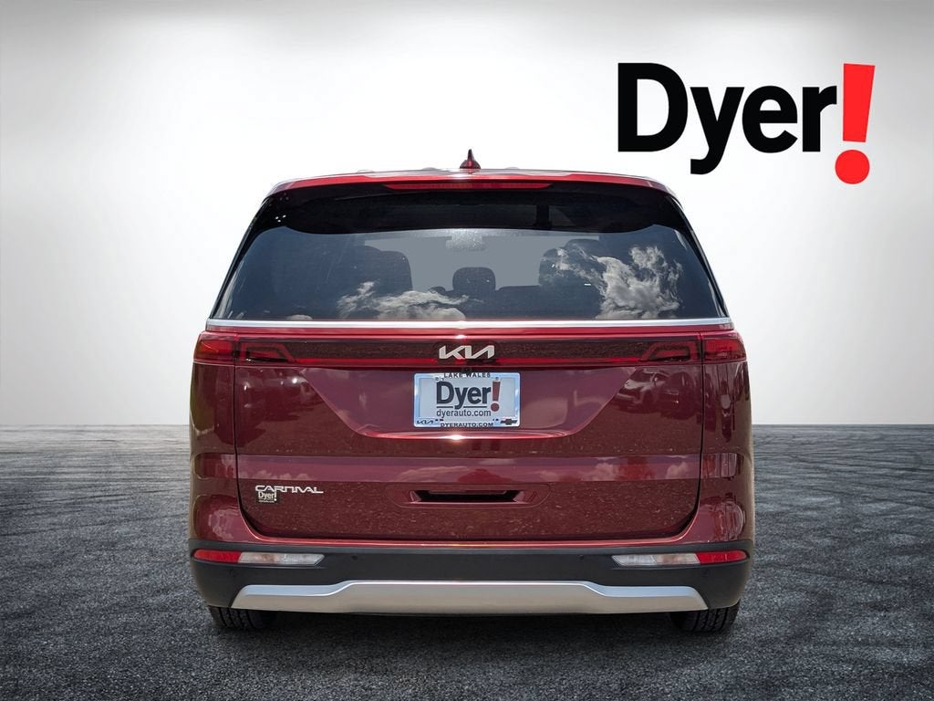 2024 Kia Carnival LX