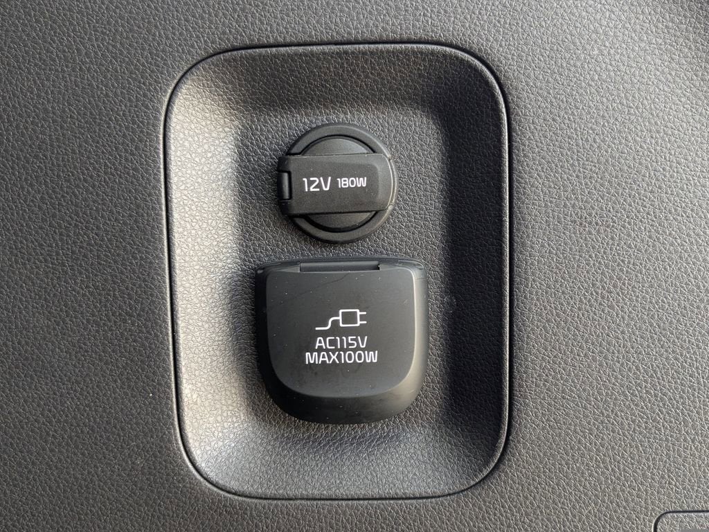 2024 Kia Carnival SX