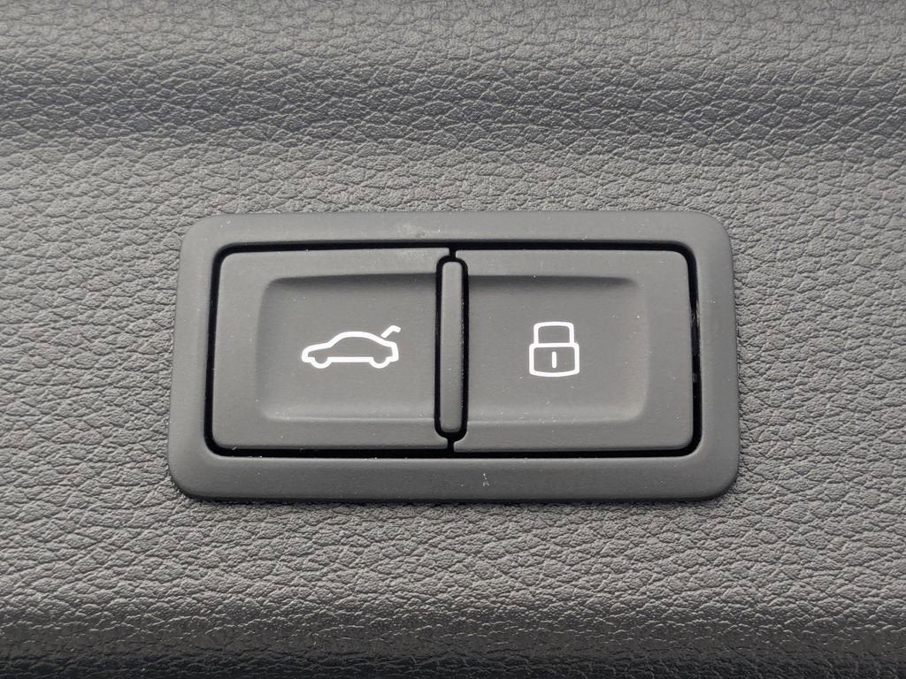 2024 Audi Q3 S line Premium