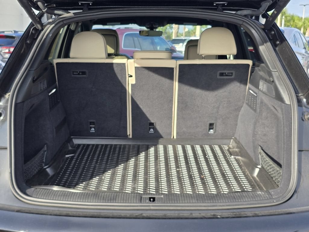 2025 Audi Q5 S line Premium