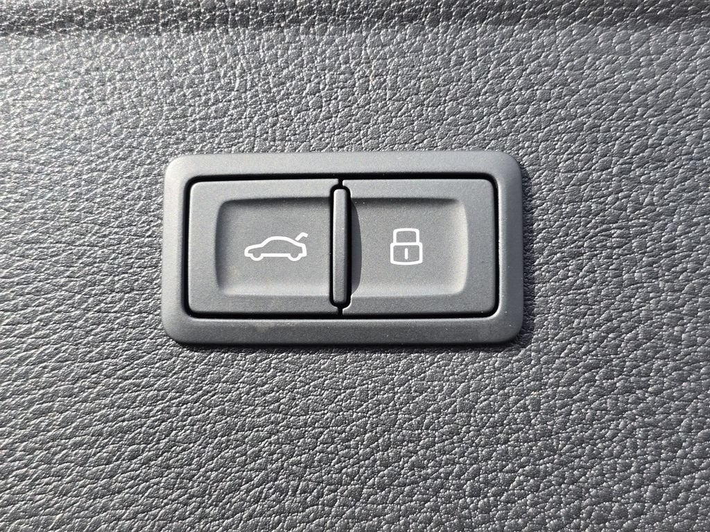 2025 Audi Q5 S line Premium