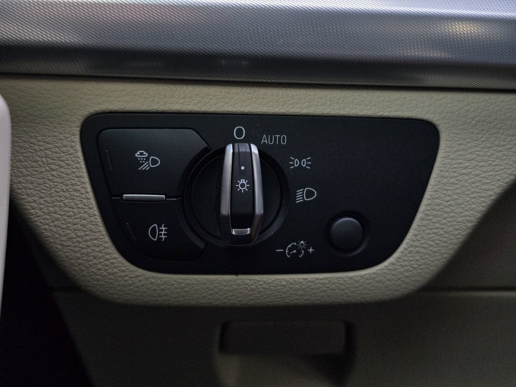 2025 Audi Q5 S line Premium