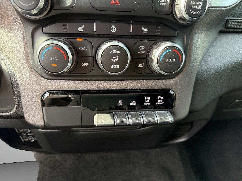 2023 RAM 1500 Big Horn Crew Cab 4x2 5'7" Box