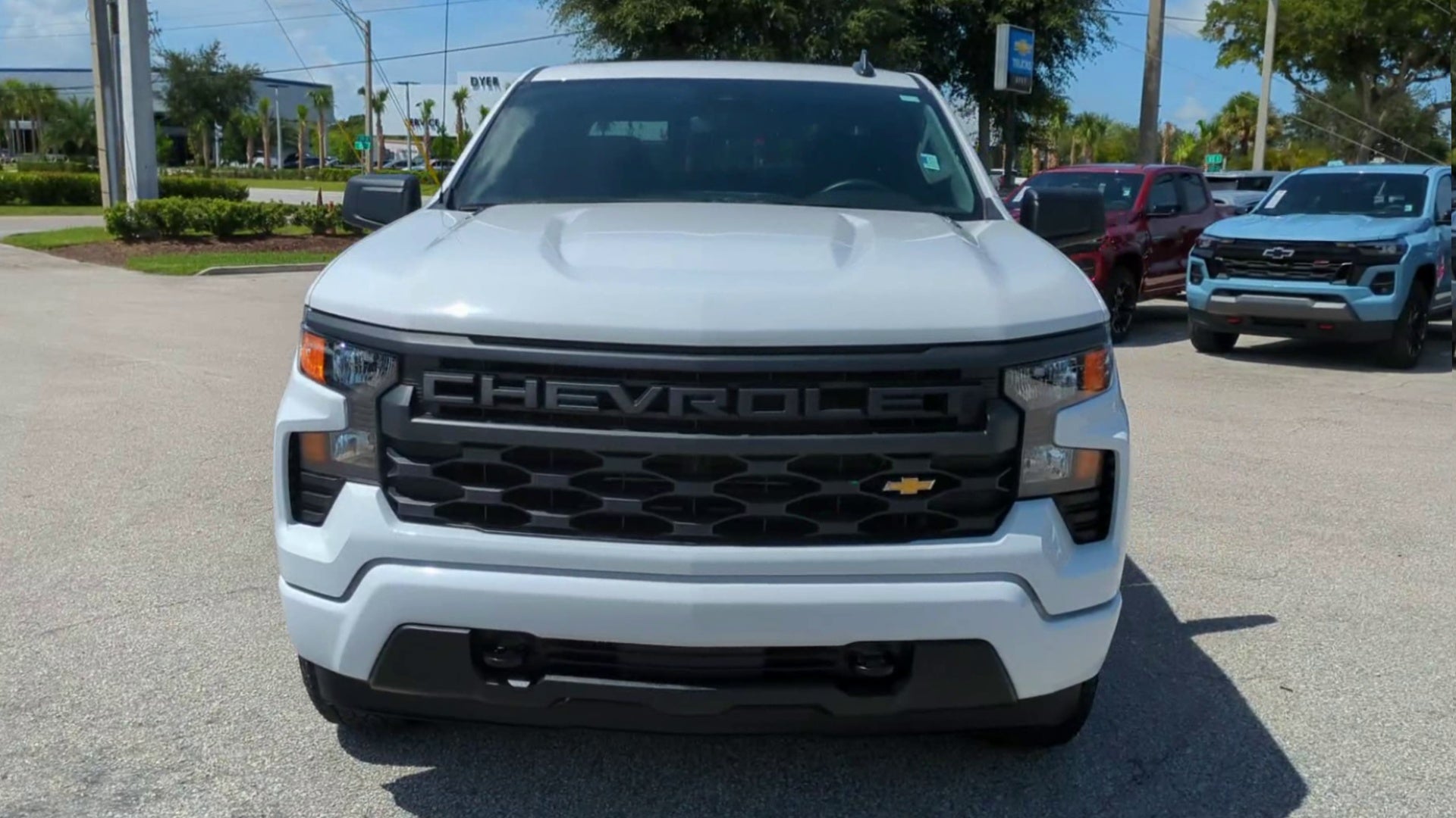 2025 Chevrolet Silverado 1500 Custom