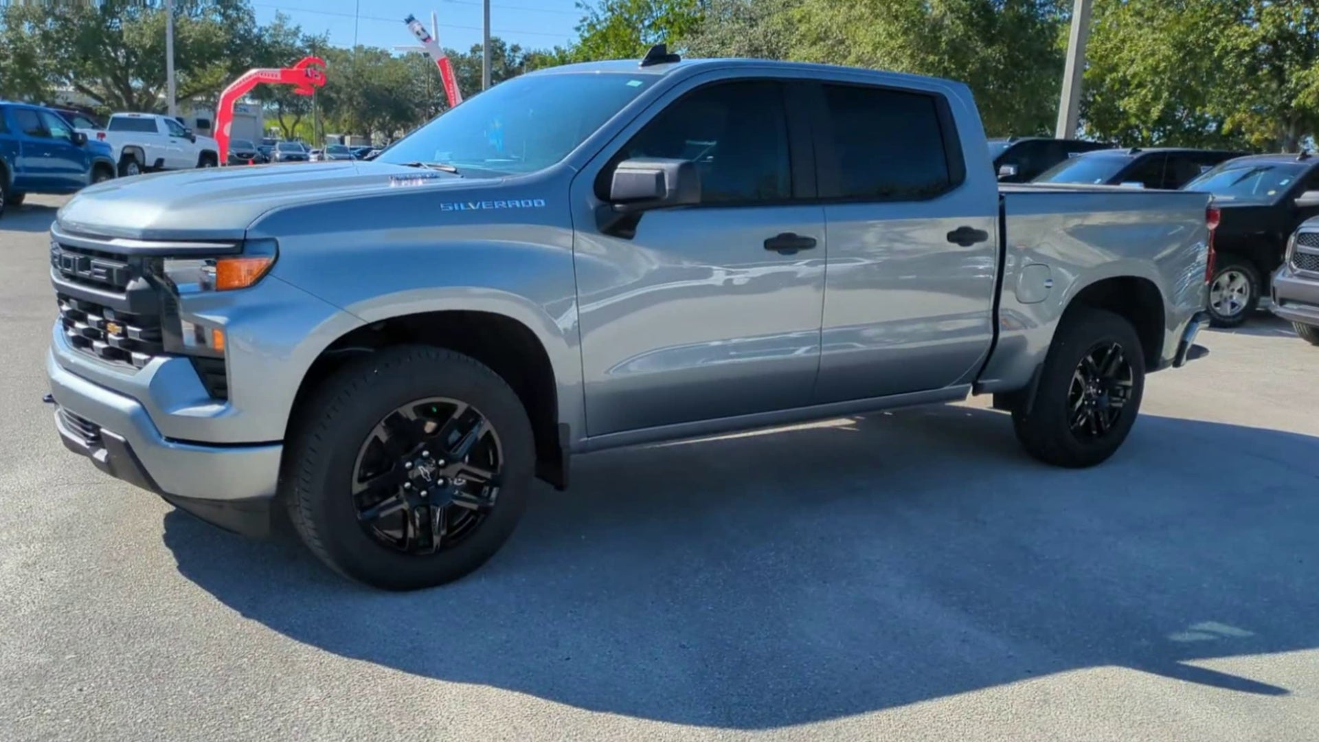 2025 Chevrolet Silverado 1500 Custom