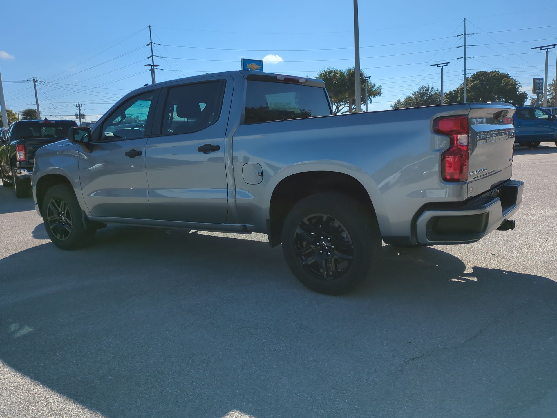 2025 Chevrolet Silverado 1500 Custom