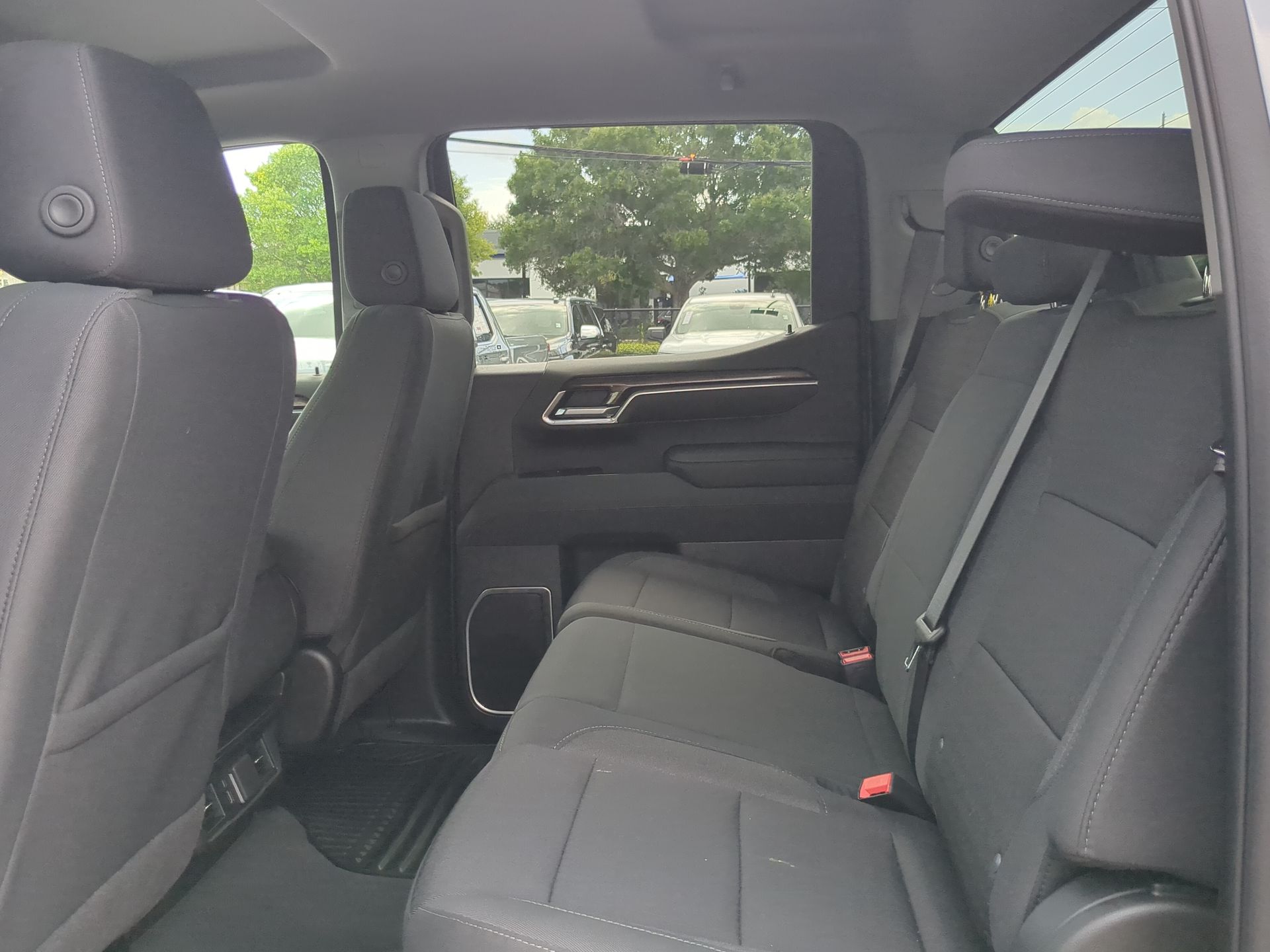 2025 Chevrolet Silverado 1500 LT (2FL)