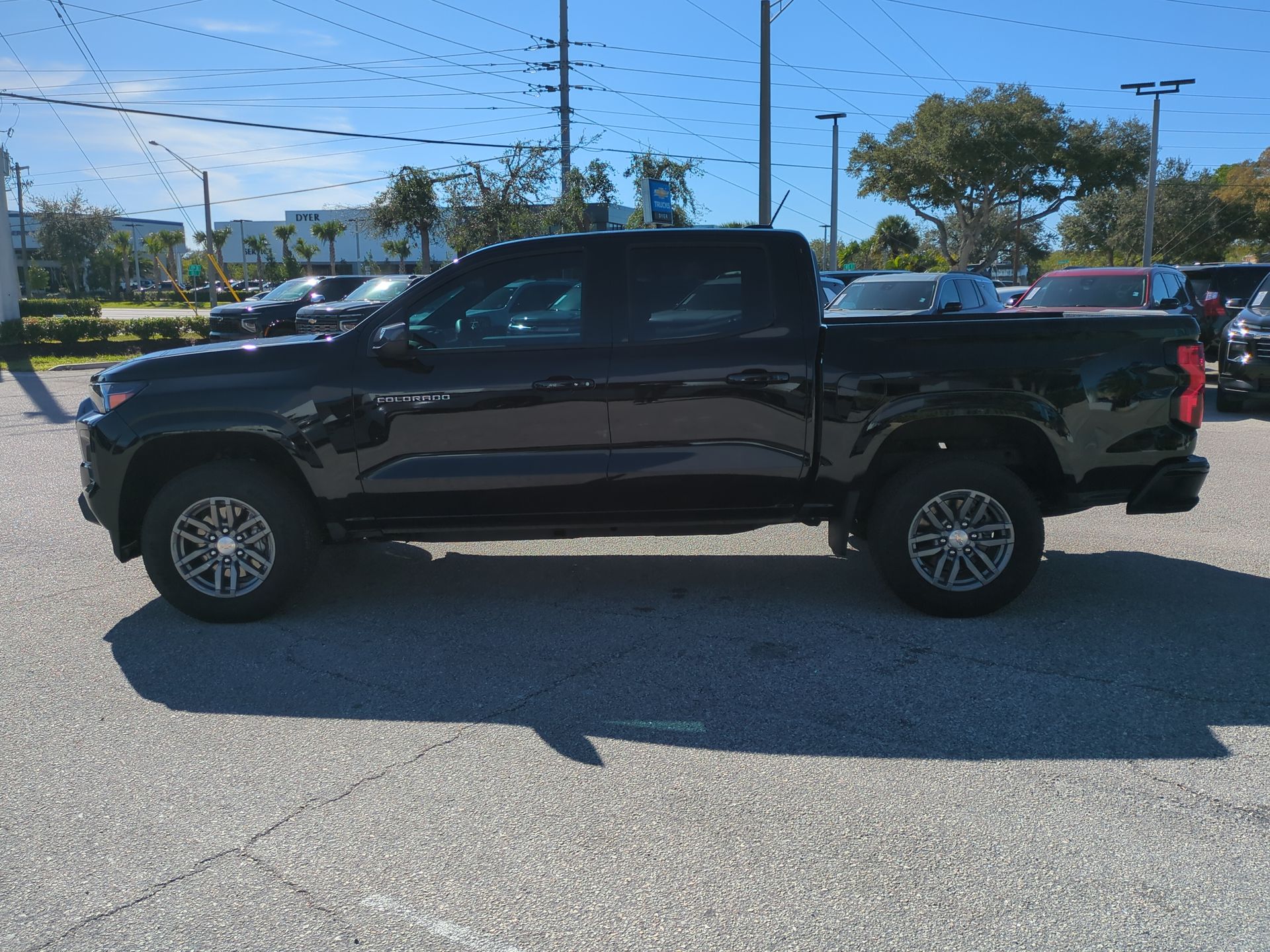 2025 Chevrolet Colorado WT/LT