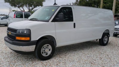 2025 Chevrolet Express Cargo WT