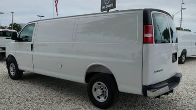 2025 Chevrolet Express Cargo WT