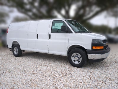 2025 Chevrolet Express Cargo WT