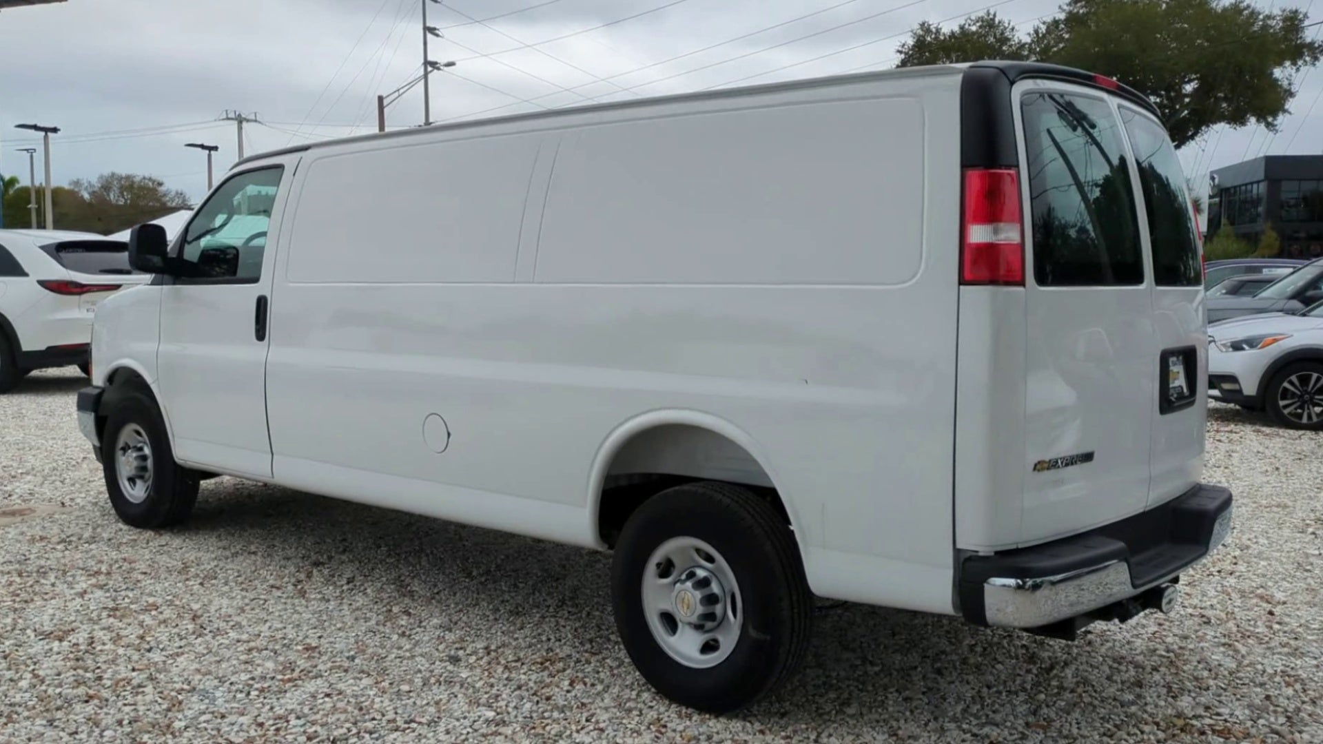 2025 Chevrolet Express Cargo 2500 WT