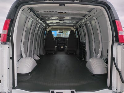 2025 Chevrolet Express Cargo WT