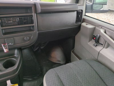 2025 Chevrolet Express Cargo WT