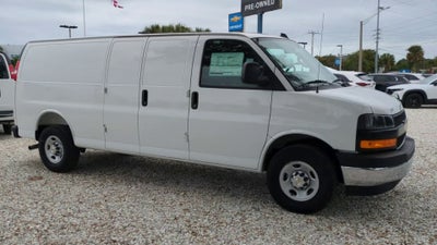 2025 Chevrolet Express Cargo WT