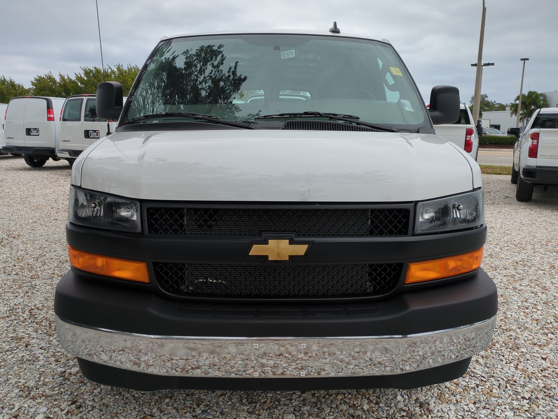 2025 Chevrolet Express Cargo WT