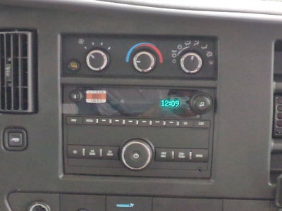 2025 Chevrolet Express Cargo 3500 WT