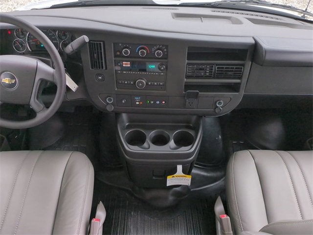 2025 Chevrolet Express Cargo 3500 WT