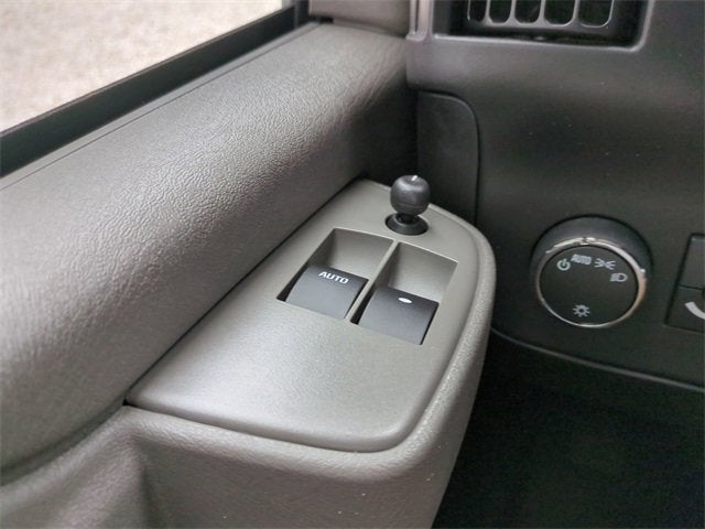 2025 Chevrolet Express Cargo 3500 WT