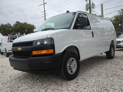 2025 Chevrolet Express Cargo 3500 WT